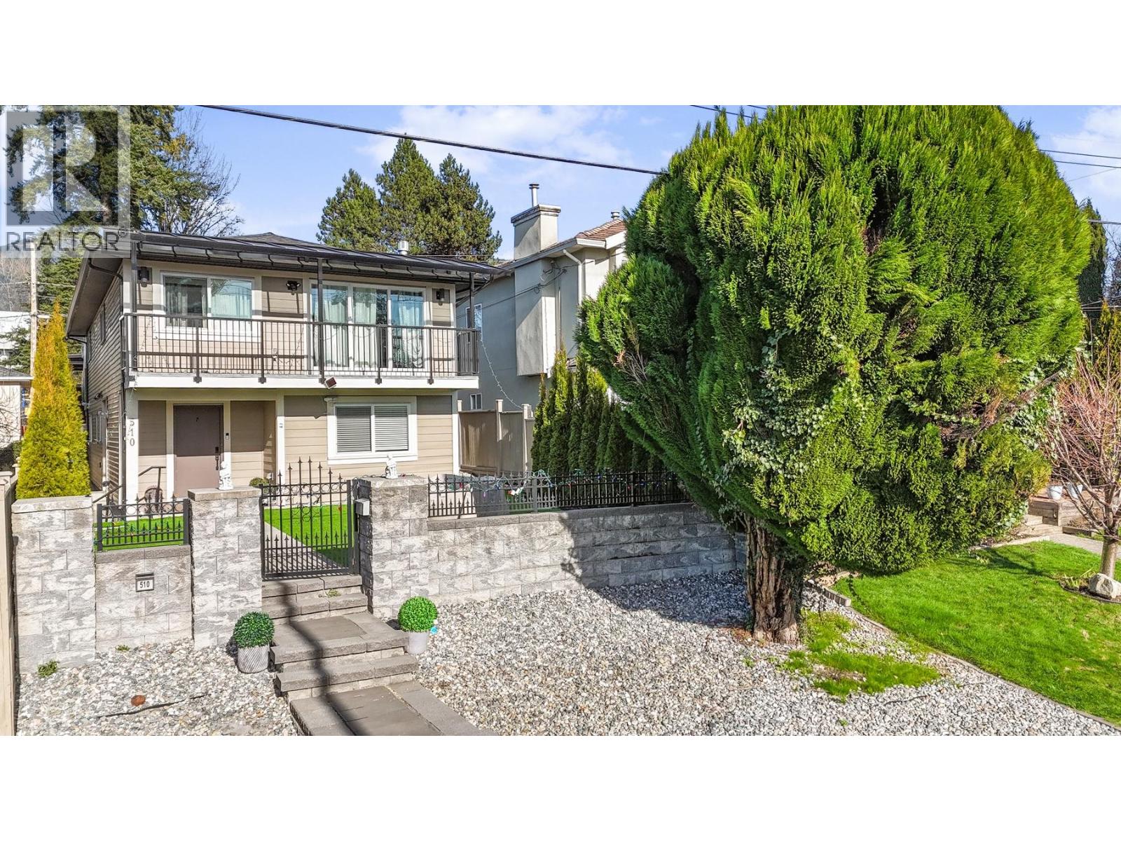 510 25th  W Street, North Vancouver, British Columbia  V7N 2G3 - Photo 3 - R3089409