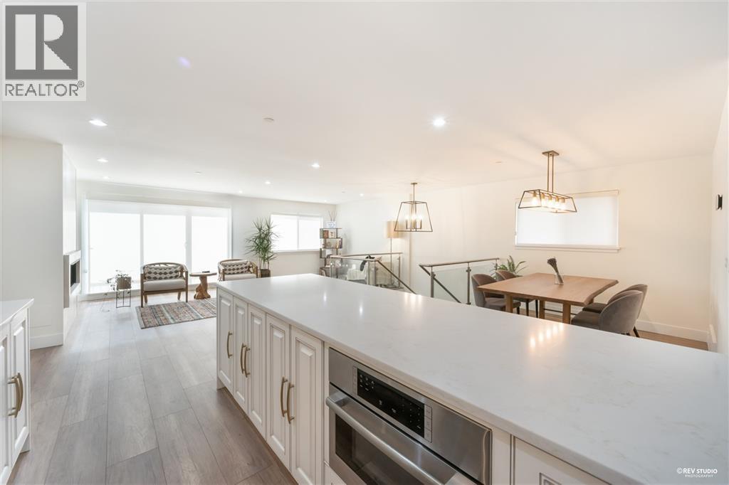 510 25th  W Street, North Vancouver, British Columbia  V7N 2G3 - Photo 33 - R3089409