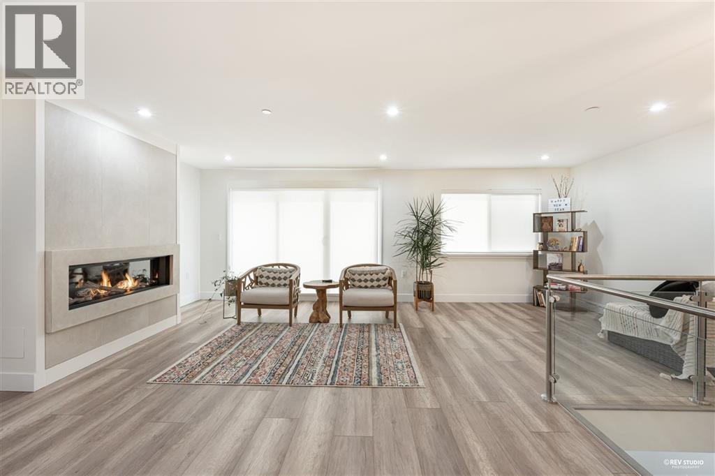 510 25th  W Street, North Vancouver, British Columbia  V7N 2G3 - Photo 5 - R3089409