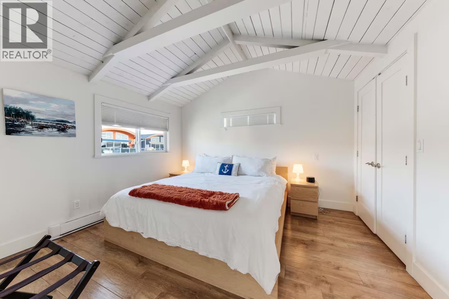 A015 415 Esplanade Avenue, North Vancouver, British Columbia  V7M 1A6 - Photo 16 - R3089415