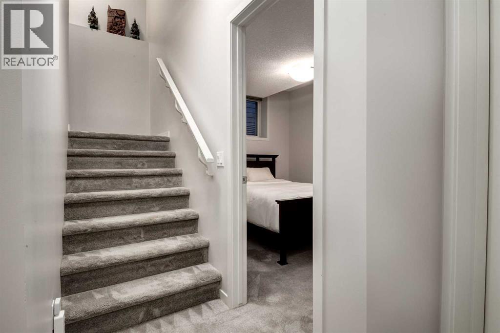19 West Grove Place Sw, Calgary, Alberta  T3H 1Z4 - Photo 38 - A2246398