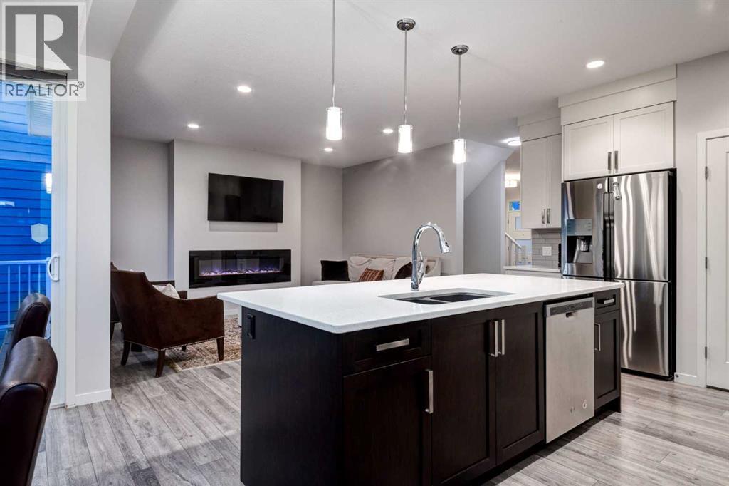 19 West Grove Place Sw, Calgary, Alberta  T3H 1Z4 - Photo 8 - A2246398