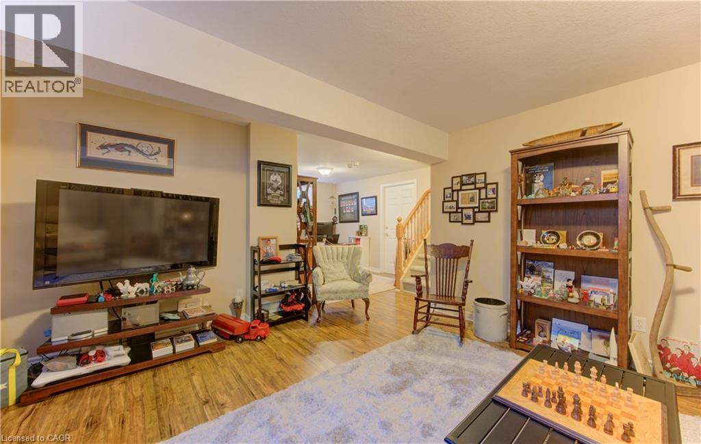 76 Candle Crescent, Kitchener, Ontario  N2P 2K8 - Photo 34 - 40799760