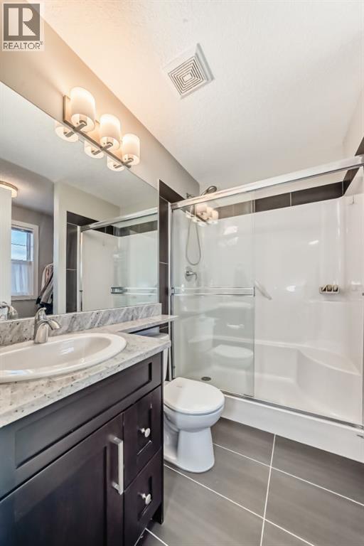 801 Jumping Pound Common, Cochrane, Alberta  T4C 2L1 - Photo 22 - A2285624