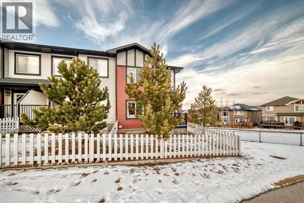 801 Jumping Pound Common, Cochrane, Alberta  T4C 2L1 - Photo 40 - A2285624