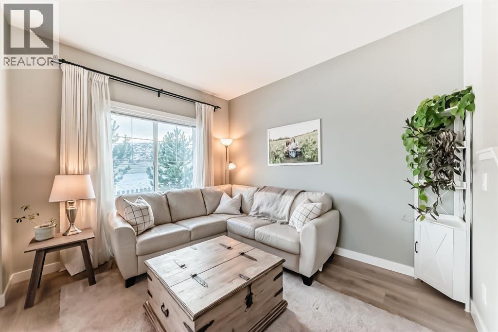 801 Jumping Pound Common, Cochrane, Alberta  T4C 2L1 - Photo 13 - A2285624