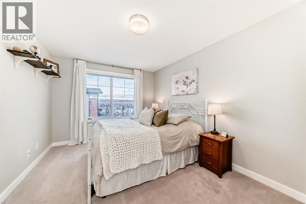 801 Jumping Pound Common, Cochrane, Alberta  T4C 2L1 - Photo 18 - A2285624