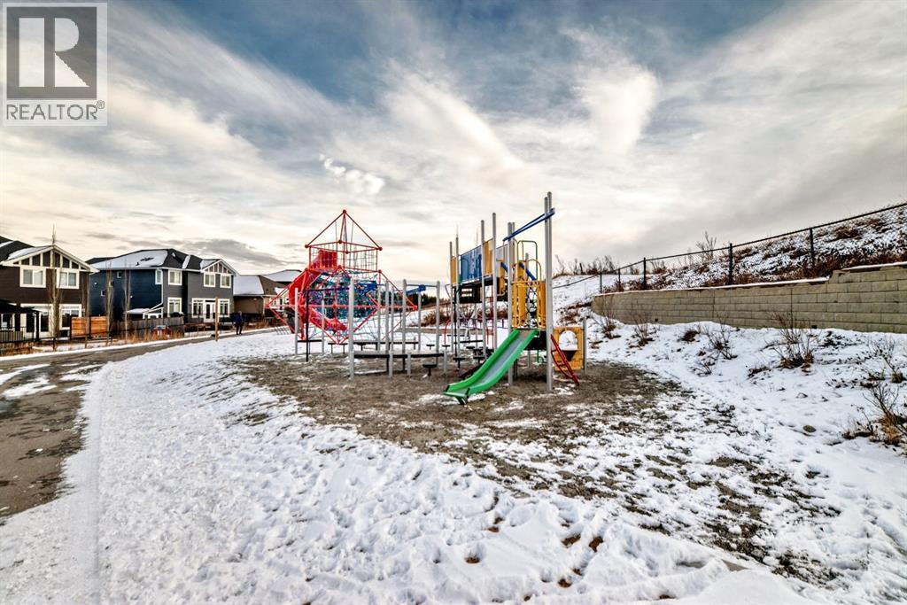 801 Jumping Pound Common, Cochrane, Alberta  T4C 2L1 - Photo 35 - A2285624