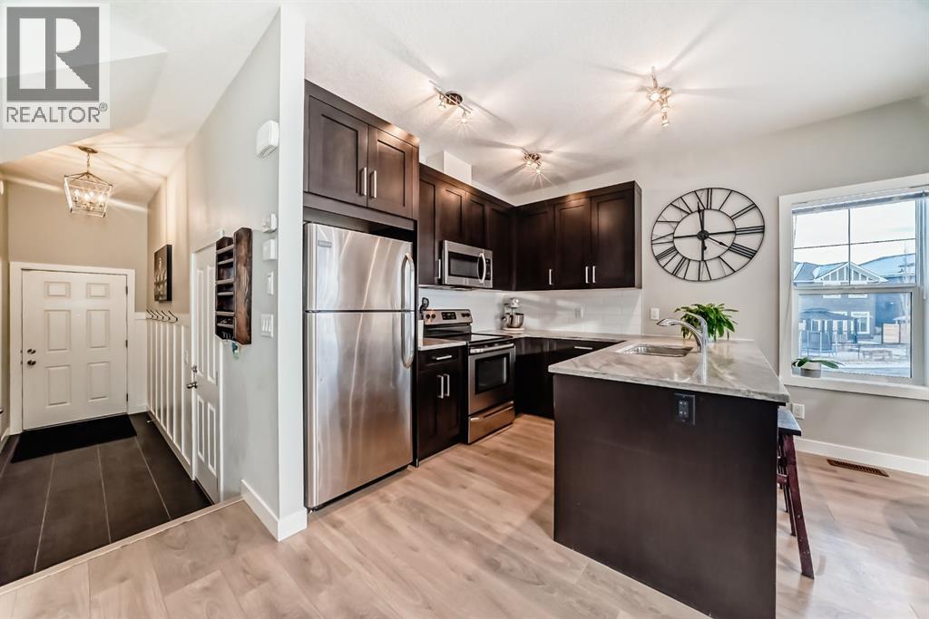 801 Jumping Pound Common, Cochrane, Alberta  T4C 2L1 - Photo 5 - A2285624