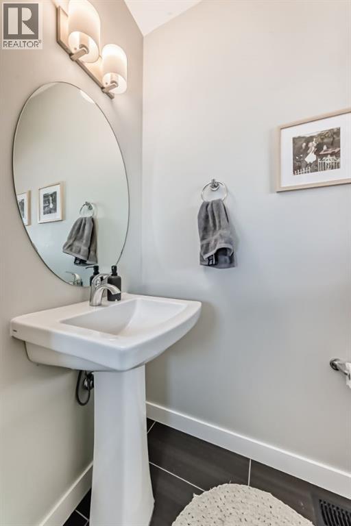 801 Jumping Pound Common, Cochrane, Alberta  T4C 2L1 - Photo 17 - A2285624