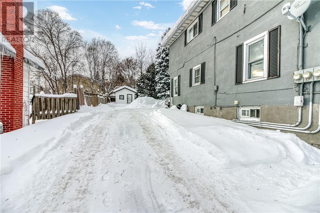 219 Albinson Street, Sudbury, Ontario  P3C 3W1 - Photo 3 - 2126350