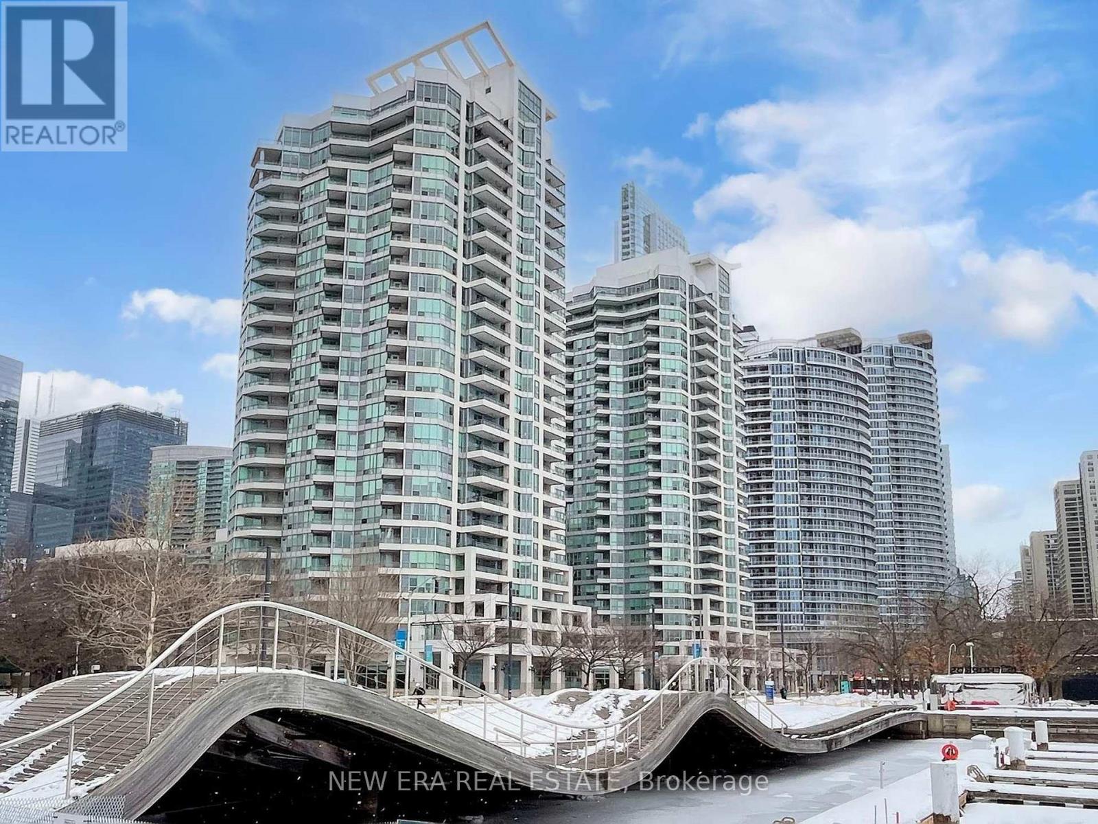 808 - 228 Queens Quay W, Toronto (Waterfront Communities), Ontario  M5J 2X1 - Photo 2 - C12784376