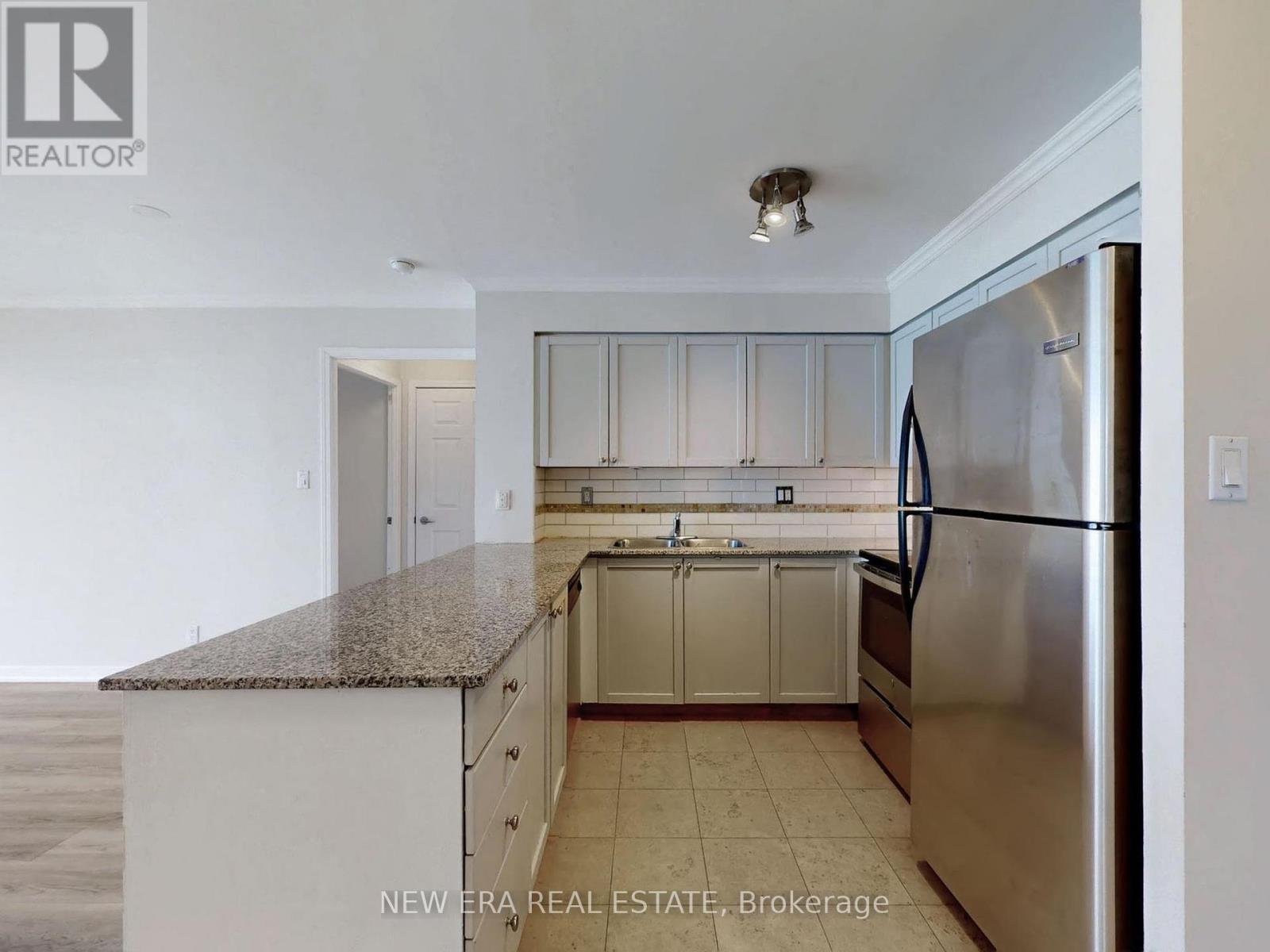 808 - 228 Queens Quay W, Toronto (Waterfront Communities), Ontario  M5J 2X1 - Photo 6 - C12784376