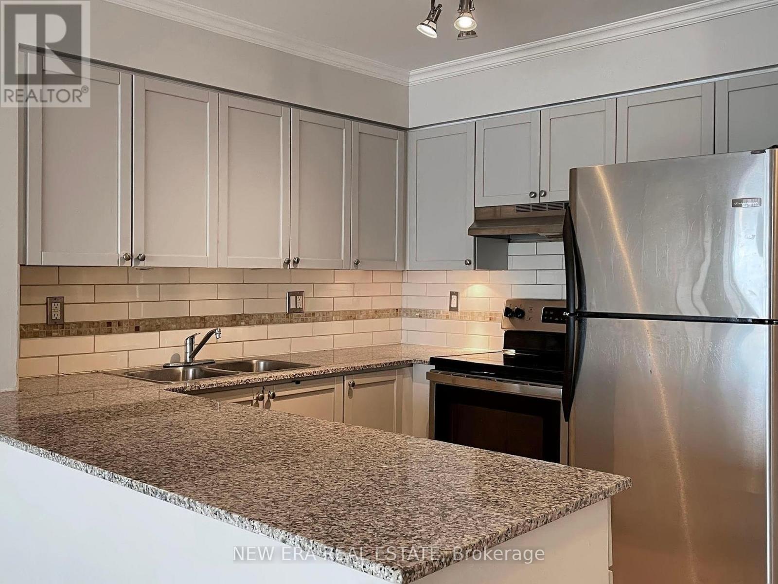 808 - 228 Queens Quay W, Toronto (Waterfront Communities), Ontario  M5J 2X1 - Photo 7 - C12784376