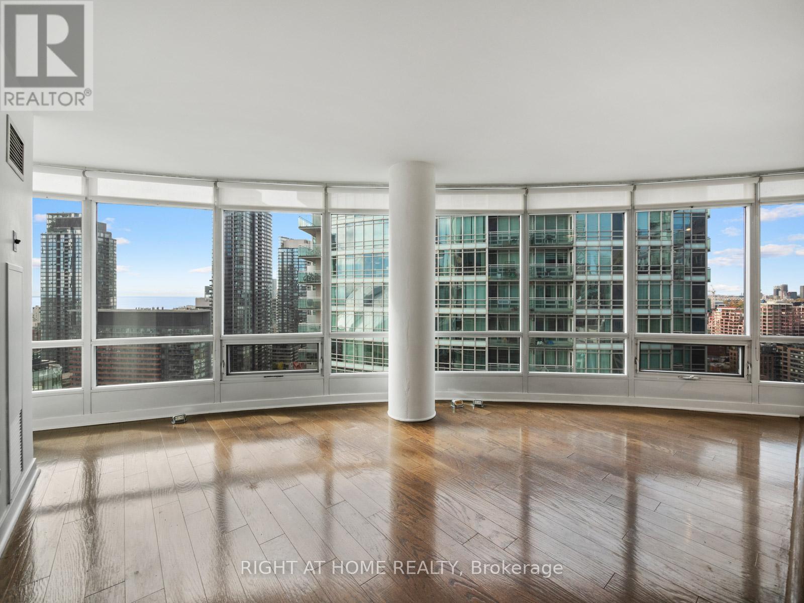 2903 - 373 Front St West Street, Toronto (Waterfront Communities), Ontario  M5V 3R7 - Photo 10 - C12784382