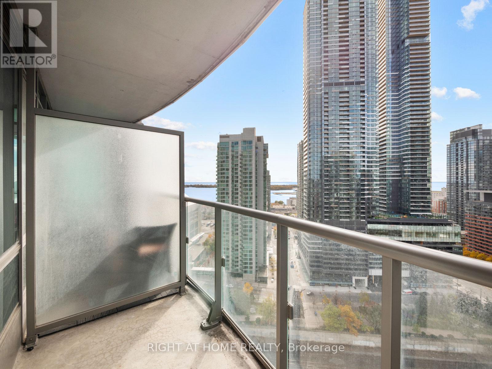 2903 - 373 Front St West Street, Toronto (Waterfront Communities), Ontario  M5V 3R7 - Photo 31 - C12784382