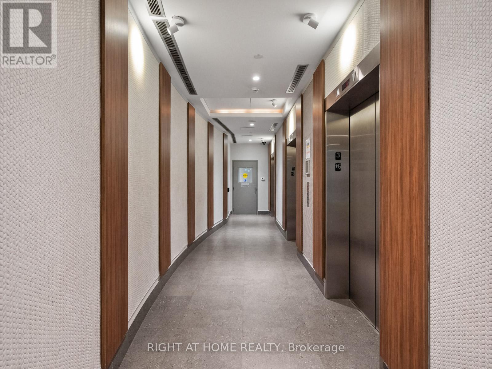 2903 - 373 Front St West Street, Toronto (Waterfront Communities), Ontario  M5V 3R7 - Photo 5 - C12784382