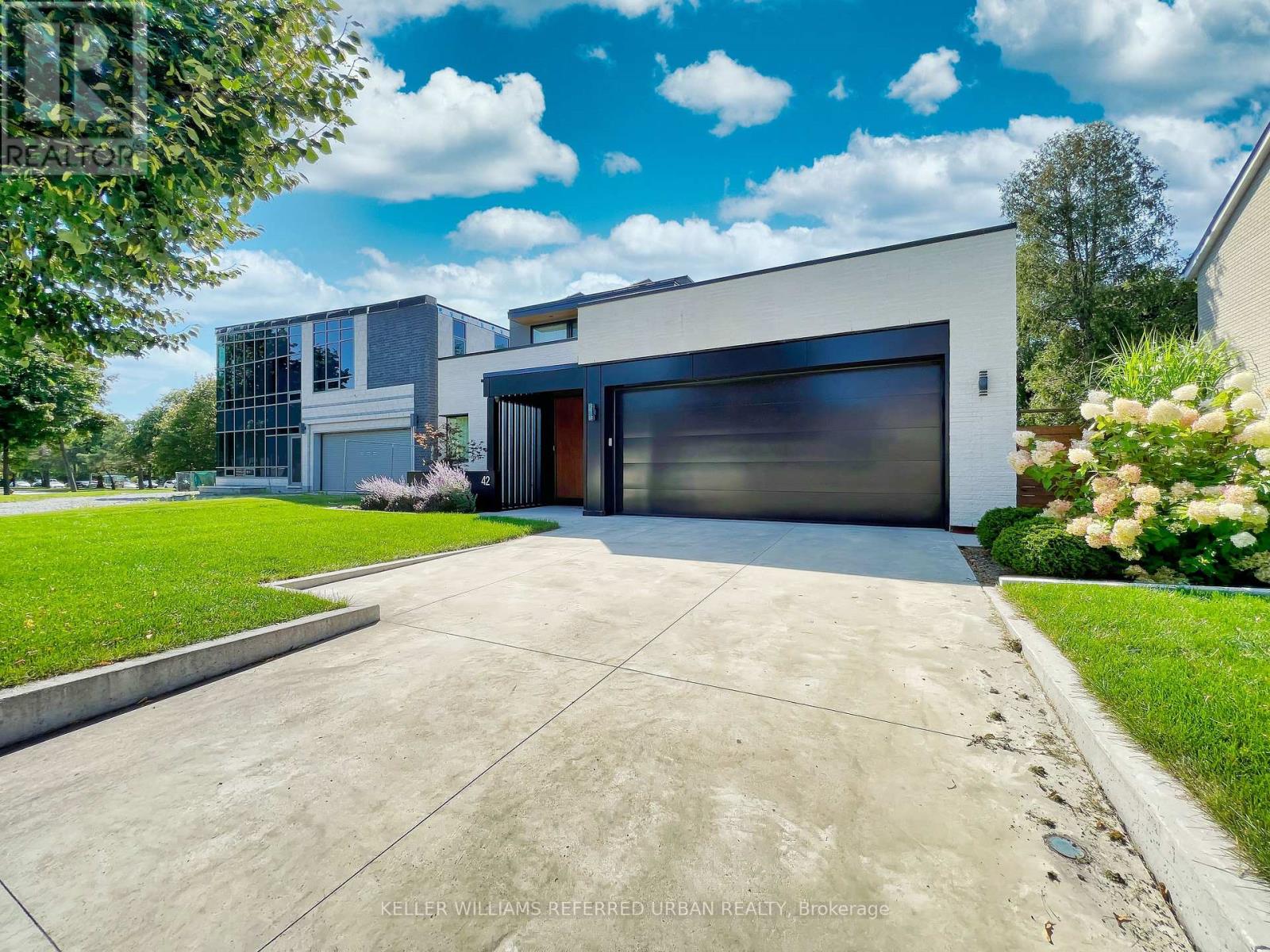 Bsmt - 42 Tottenham Road, Toronto (Banbury-Don Mills), Ontario  M3C 2J4 - Photo 1 - C12784430