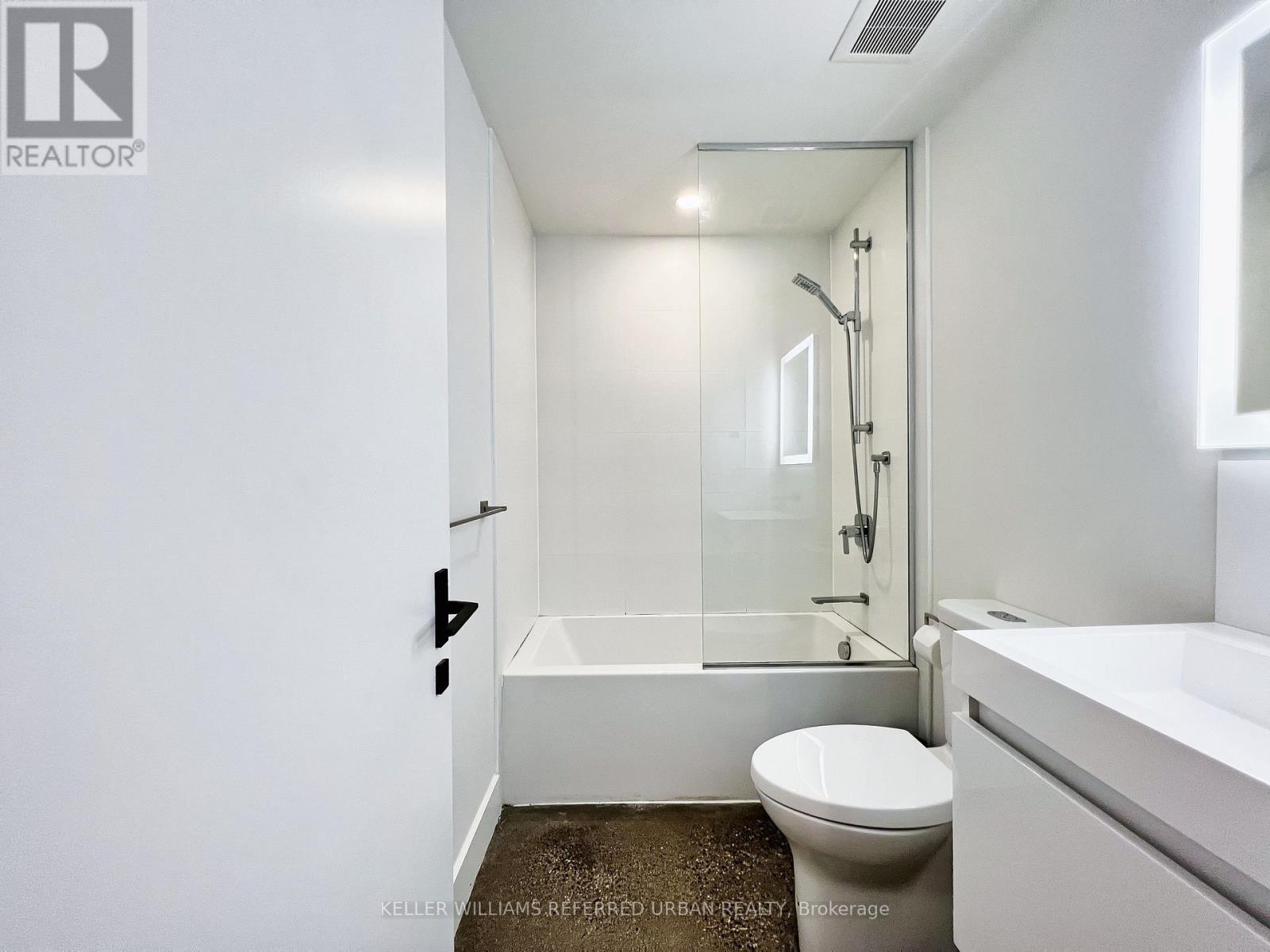 Bsmt - 42 Tottenham Road, Toronto (Banbury-Don Mills), Ontario  M3C 2J4 - Photo 11 - C12784430