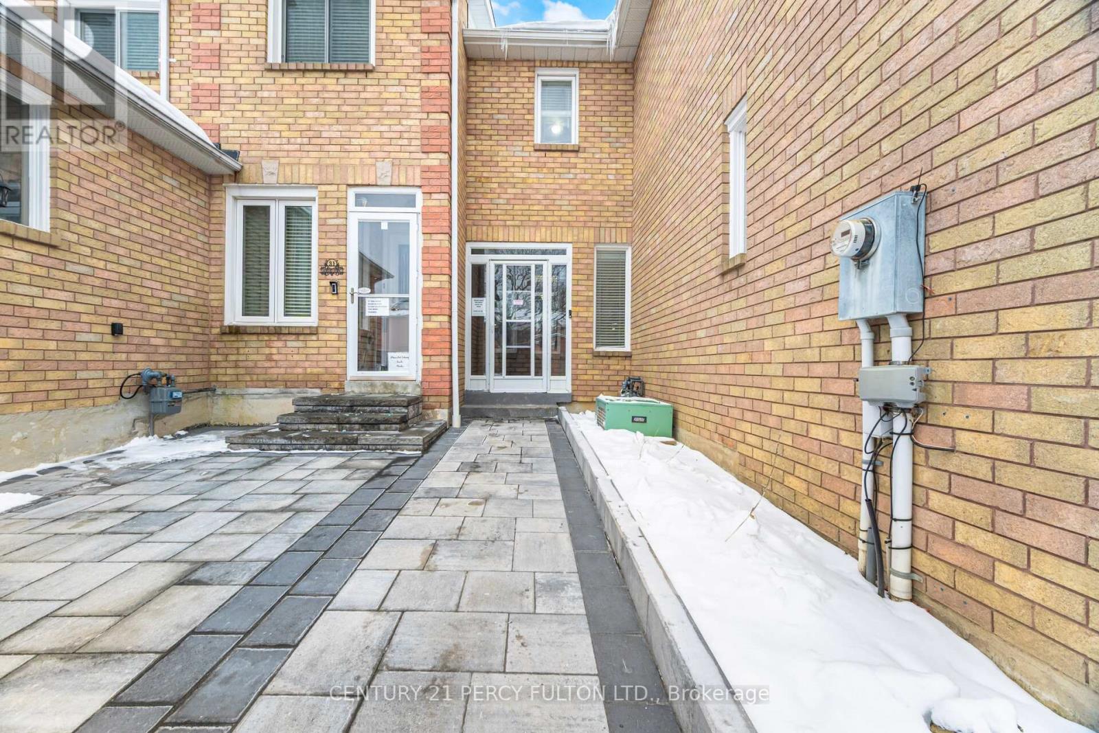 33 Farmers Avenue, Ajax, Ontario  L1T 3T1 - Photo 4 - E12784454