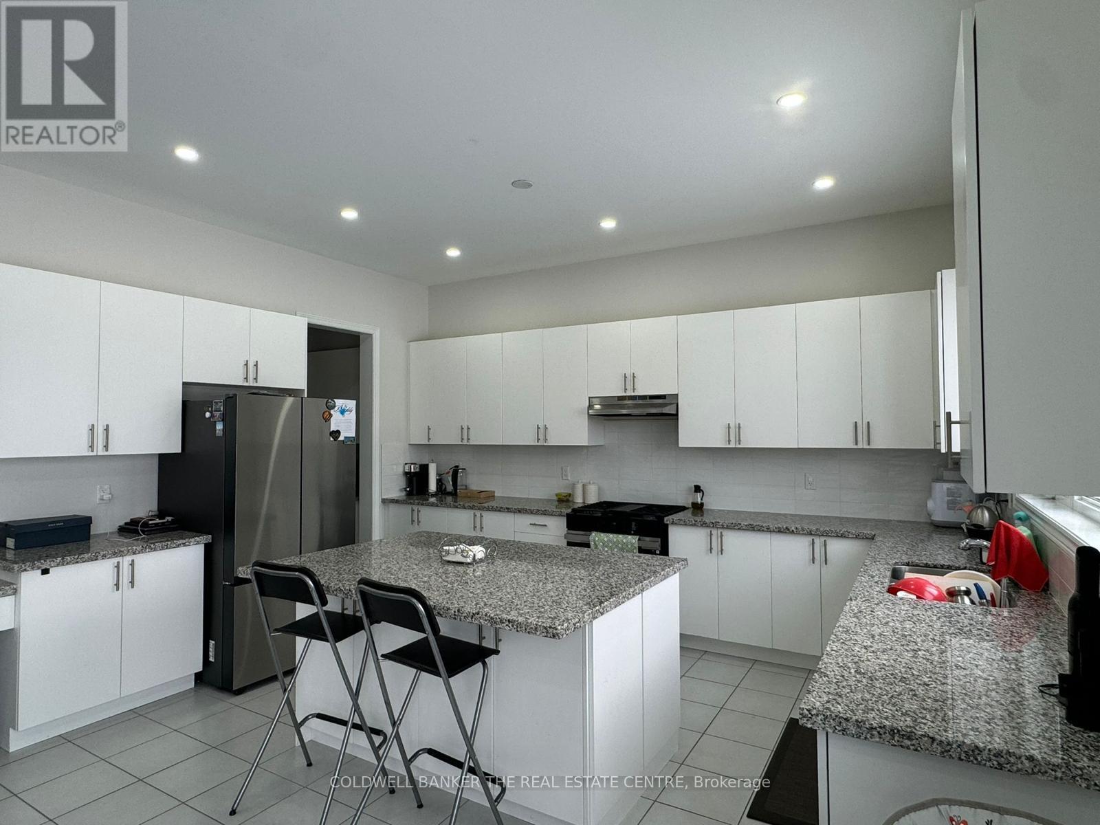 1809 Emberton Way Abbey, Innisfil, Ontario  L9S 0N4 - Photo 3 - N12784356