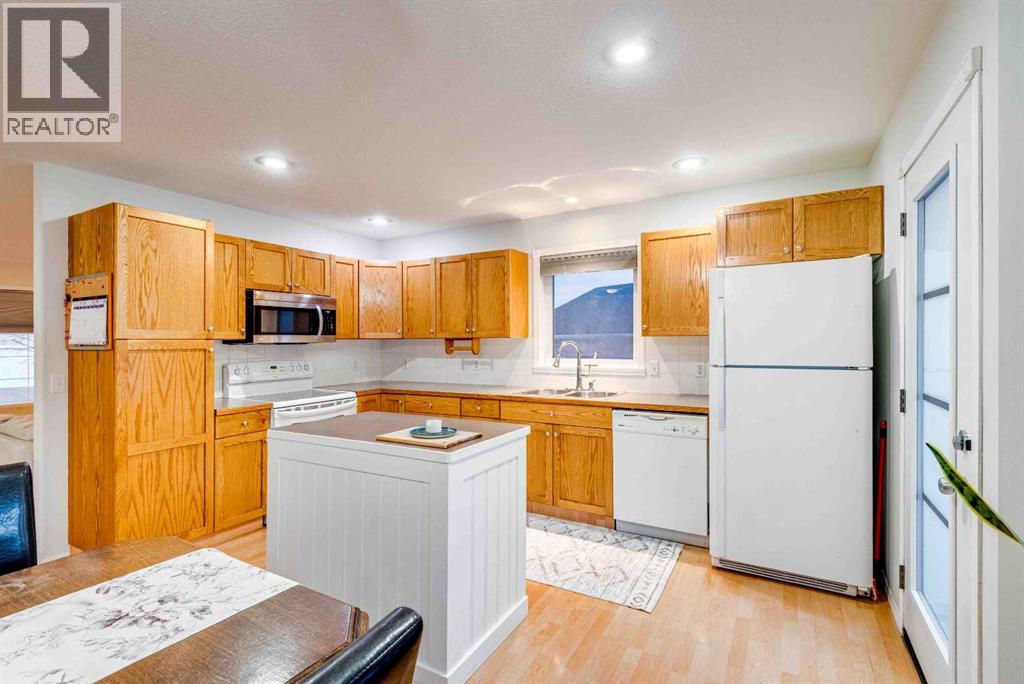 307 Regal Crescent, Trochu, Alberta  T0M 2C0 - Photo 10 - A2285605