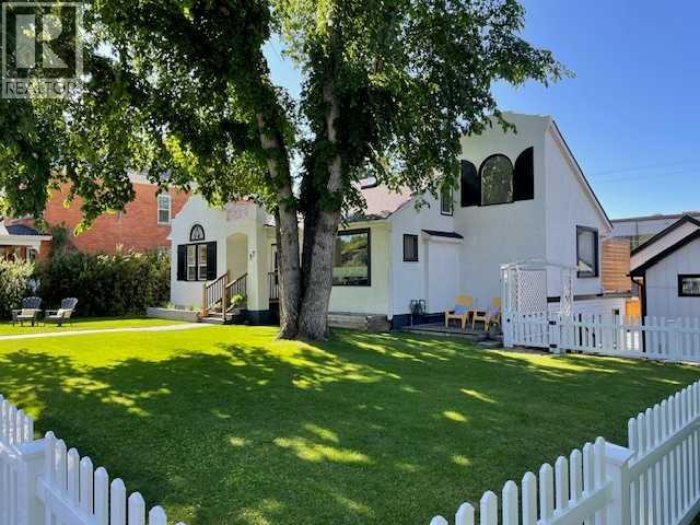 37 Elma Street W, Okotoks, Alberta
