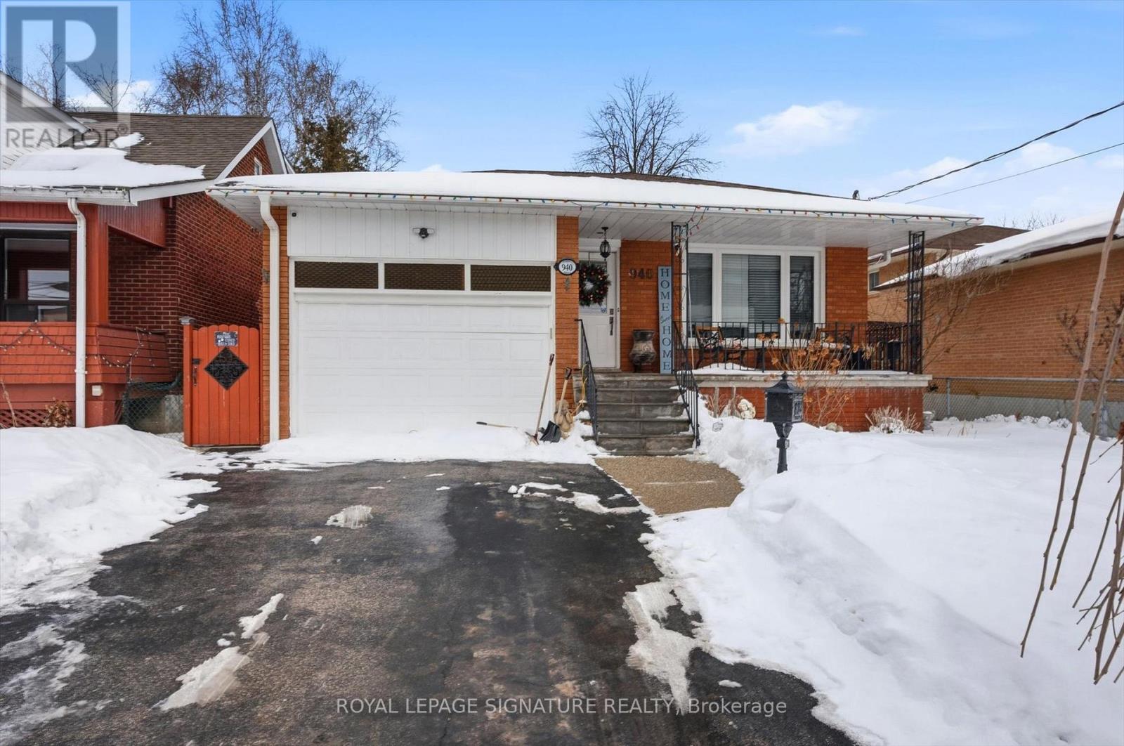 Lower Level - 940 Aviation Road, Mississauga (Lakeview), Ontario  L5G 4H9 - Photo 1 - W12784348