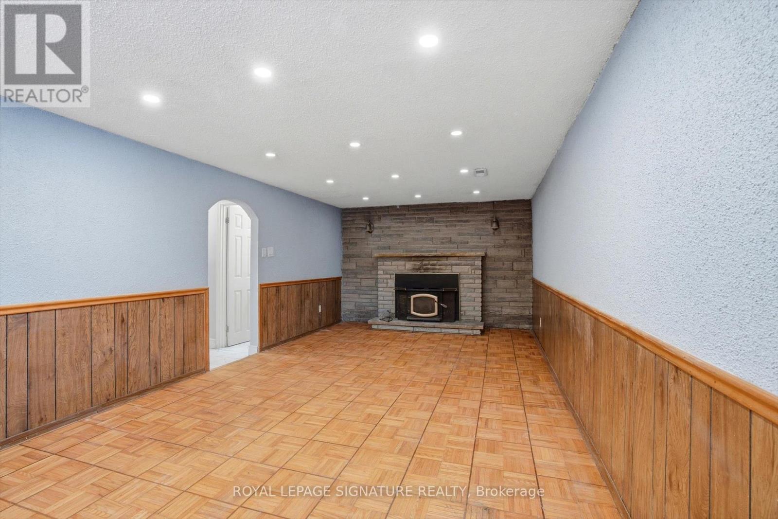 Lower Level - 940 Aviation Road, Mississauga (Lakeview), Ontario  L5G 4H9 - Photo 5 - W12784348