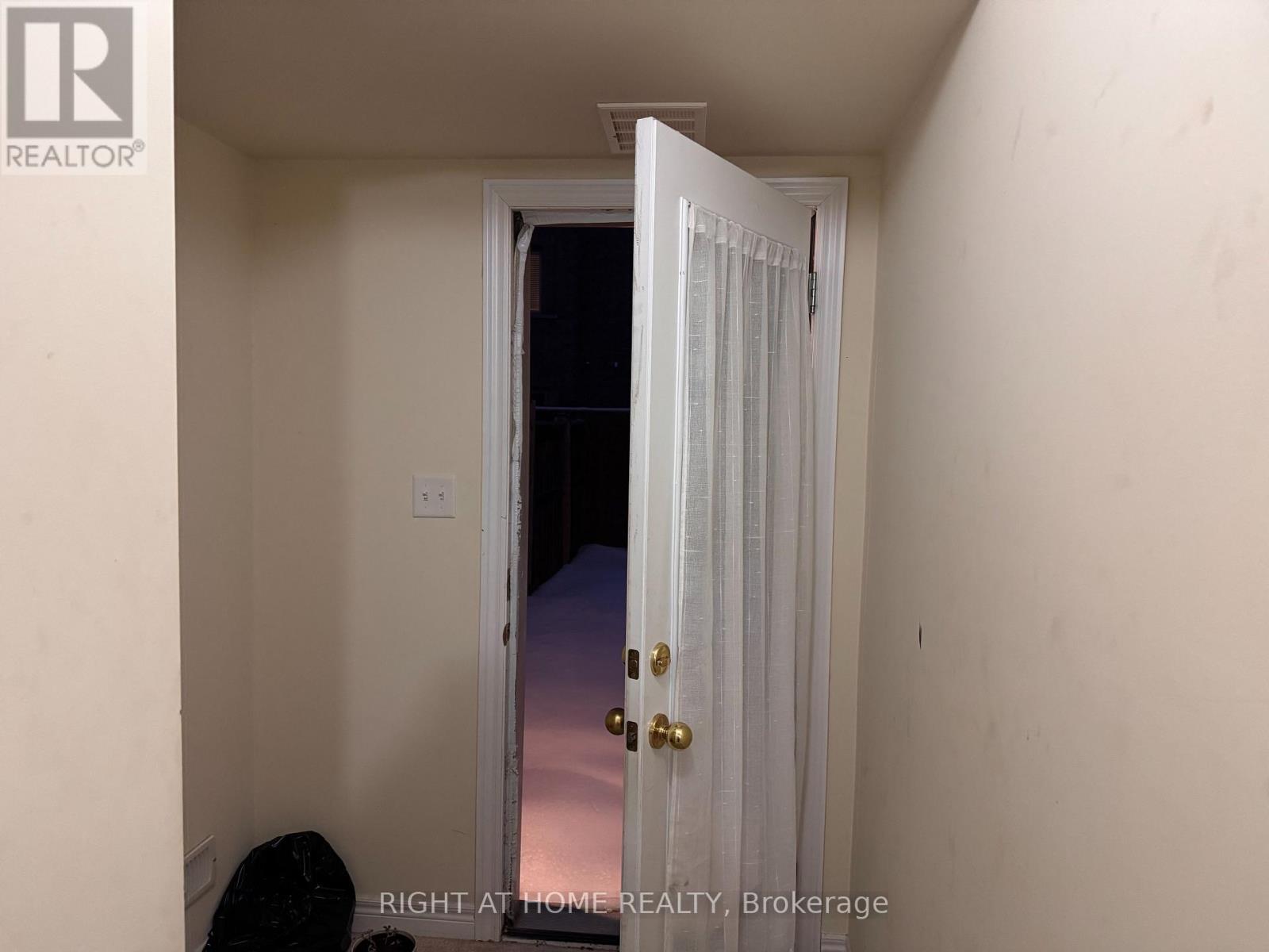 1433 Granrock Crescent, Mississauga (East Credit), Ontario  L5V 0E1 - Photo 29 - W12784366