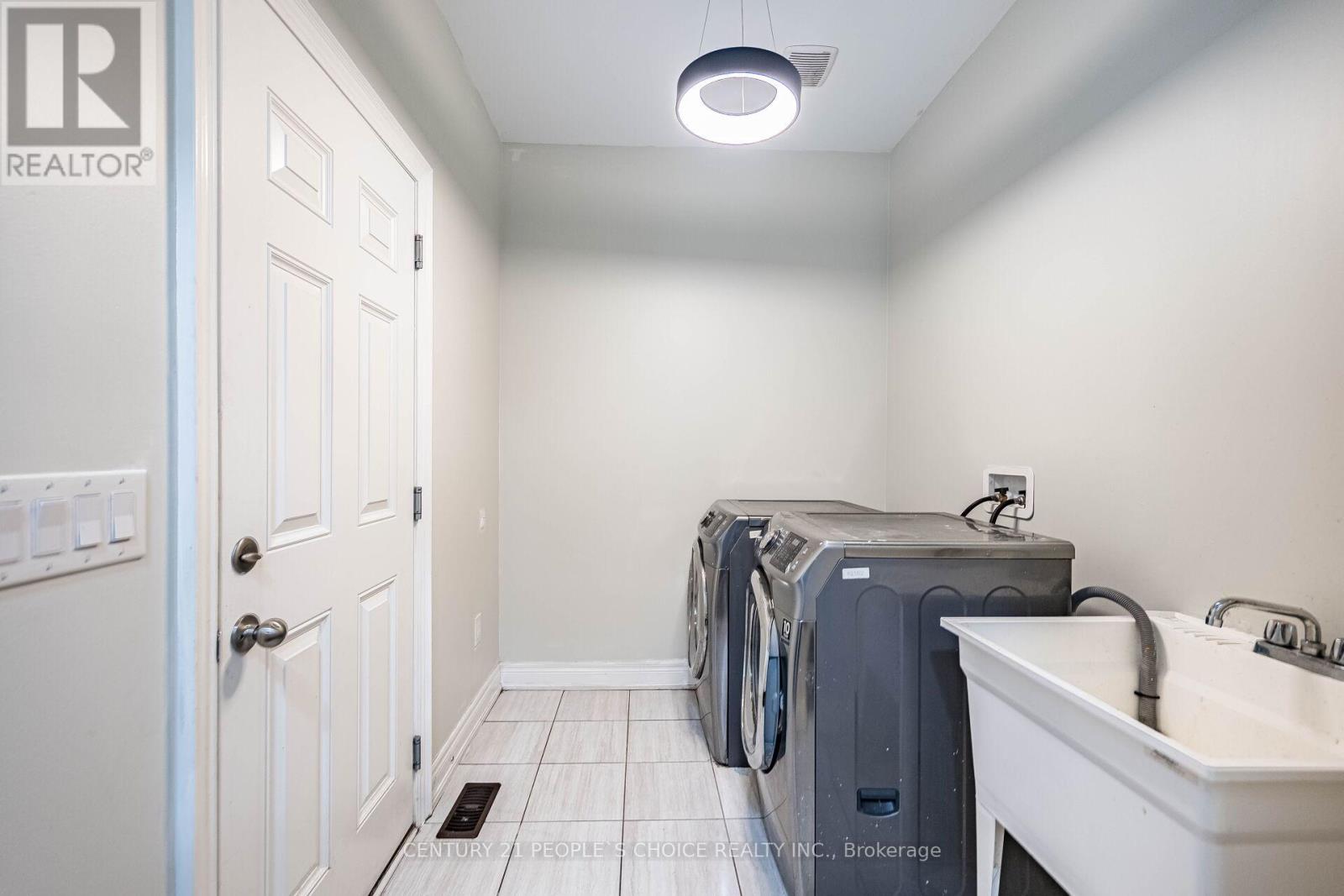 64 George Gray Drive, Brampton, Ontario  L6R 4B4 - Photo 21 - W12784368