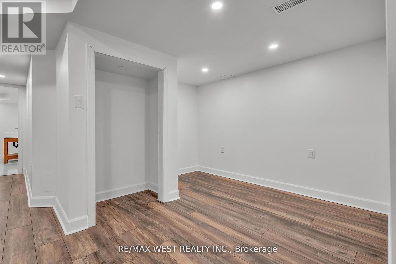 3865 Allcroft Road, Mississauga, Ontario  L5N 7E3 - Photo 30 - W12784374