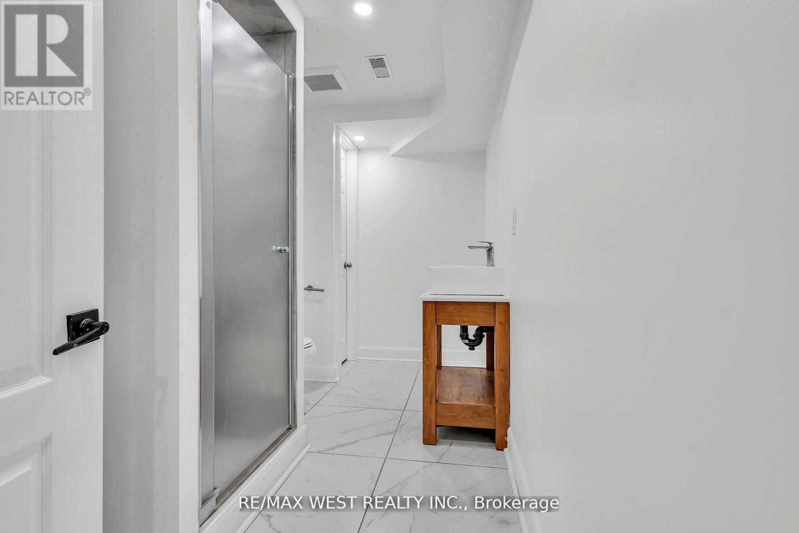 3865 Allcroft Road, Mississauga, Ontario  L5N 7E3 - Photo 31 - W12784374