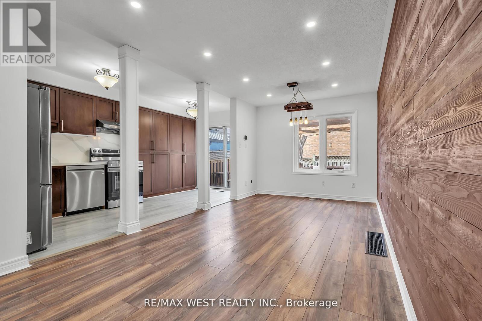 3865 Allcroft Road, Mississauga, Ontario  L5N 7E3 - Photo 9 - W12784374