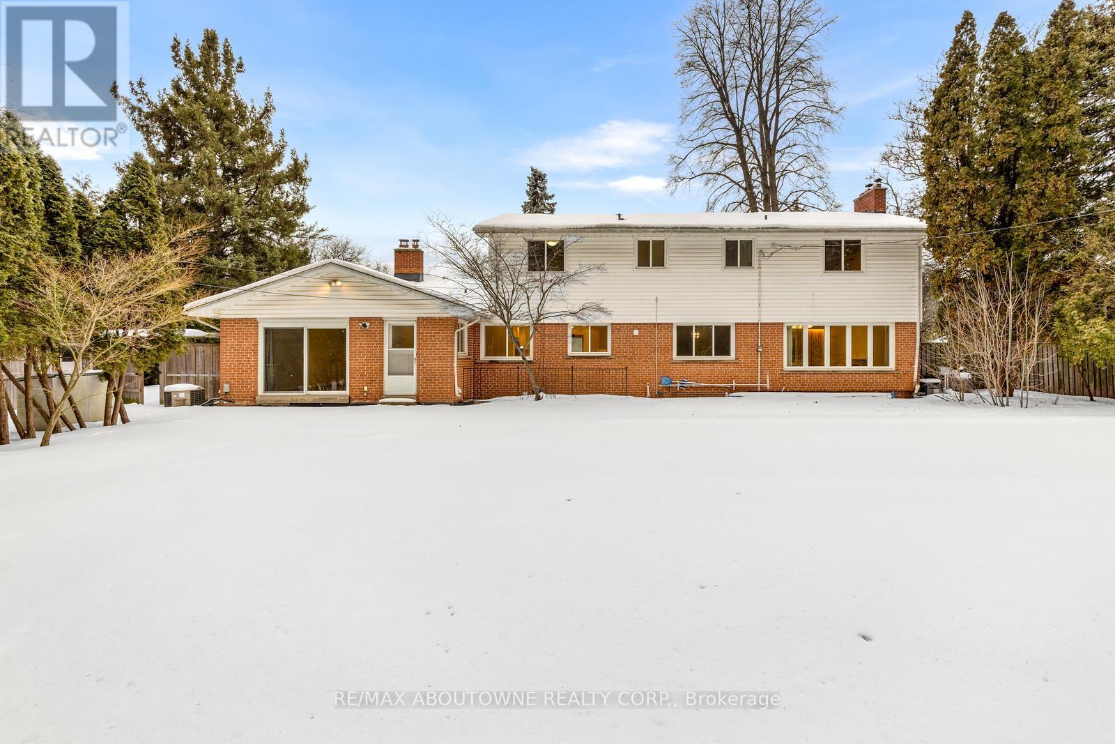 145 Wolfdale Avenue, Oakville, Ontario  L6L 4R9 - Photo 24 - W12784384