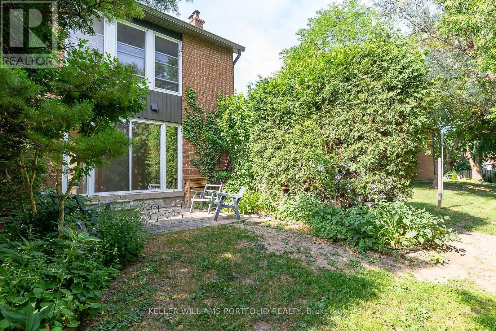 7 - 1387 Royal York Road, Toronto (Edenbridge-Humber Valley), Ontario  M9A 4Y9 - Photo 32 - W12784394