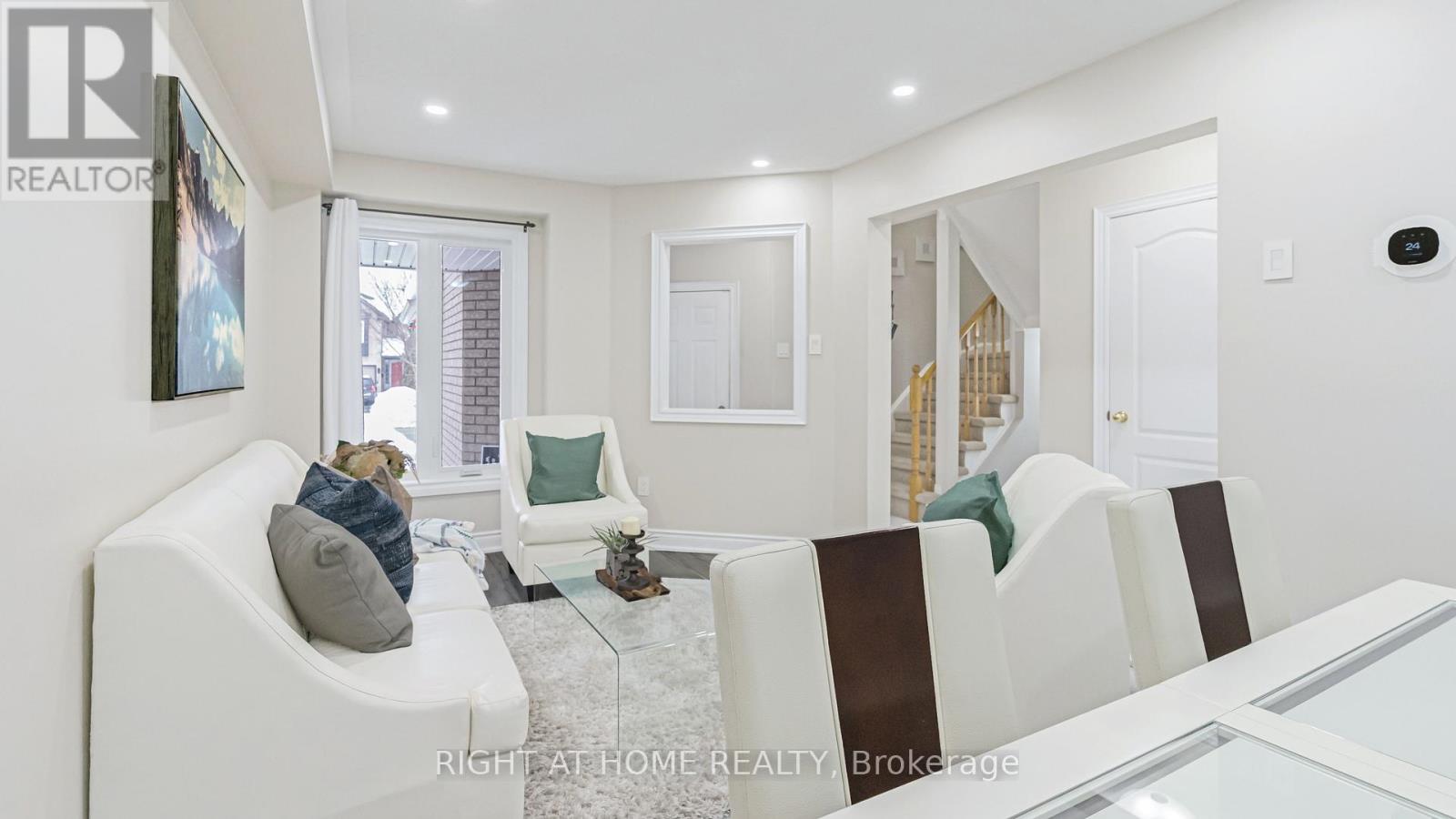 253 Fernforest Drive, Brampton, Ontario  L6R 1E1 - Photo 11 - W12784408