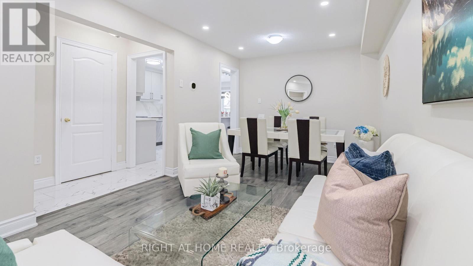 253 Fernforest Drive, Brampton, Ontario  L6R 1E1 - Photo 12 - W12784408