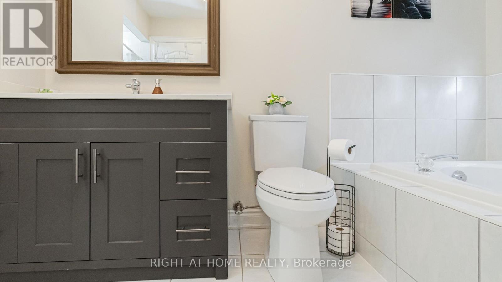 253 Fernforest Drive, Brampton, Ontario  L6R 1E1 - Photo 32 - W12784408