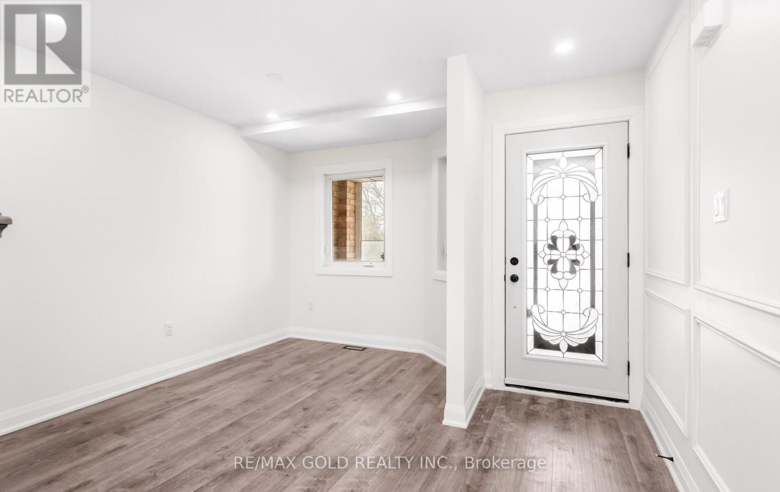 902 Delgado Drive, Mississauga, Ontario  L5V 2S4 - Photo 9 - W12784426