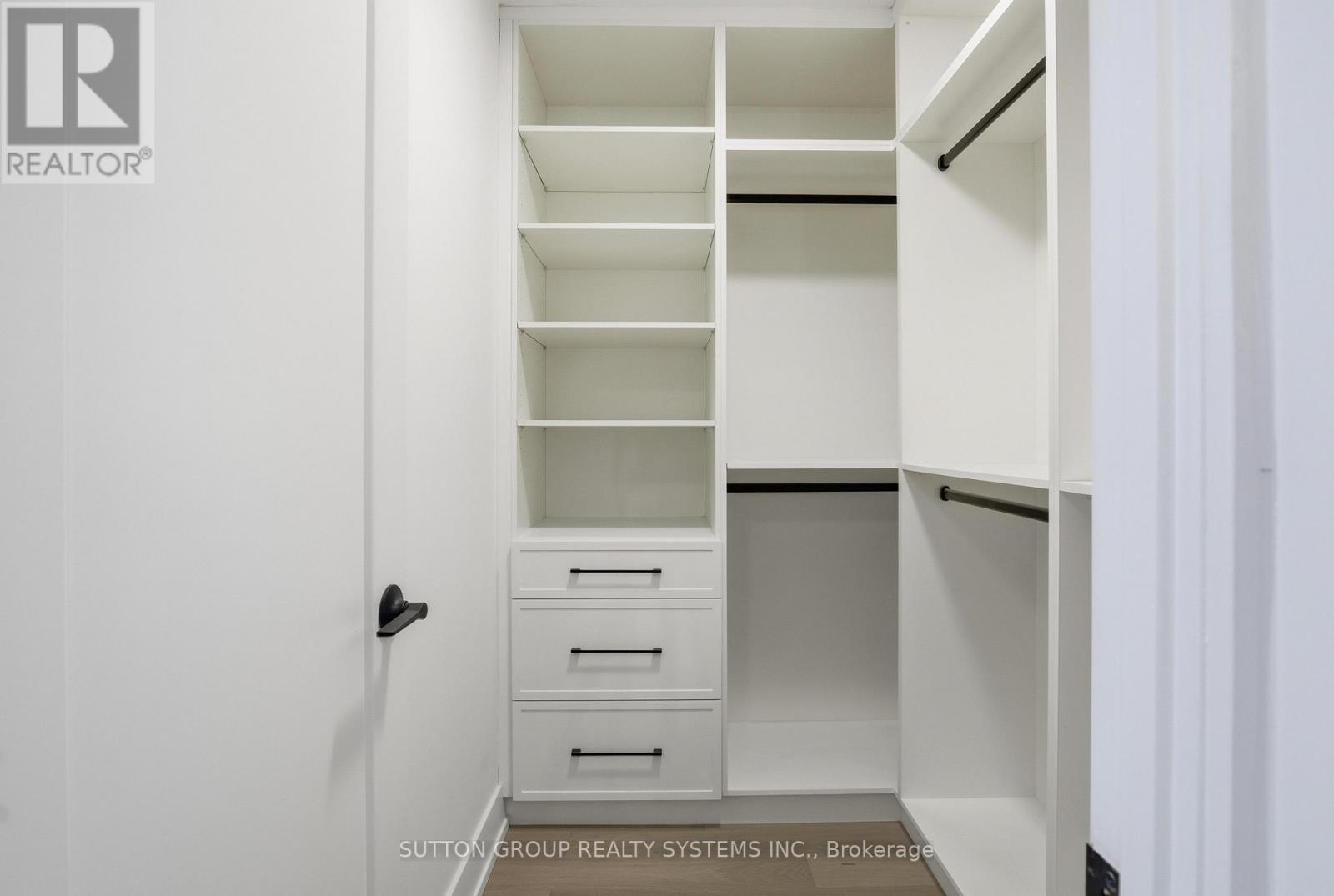 909 - 60 Southport Street, Toronto, Ontario M6S 3N4 - Photo 28 - W12784456