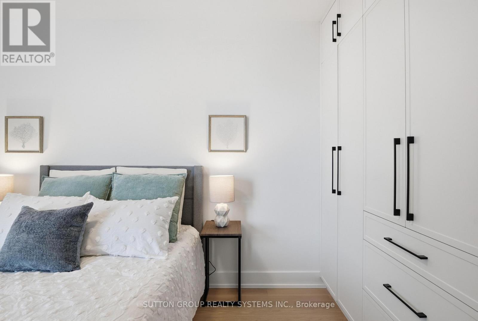 909 - 60 Southport Street, Toronto, Ontario M6S 3N4 - Photo 34 - W12784456