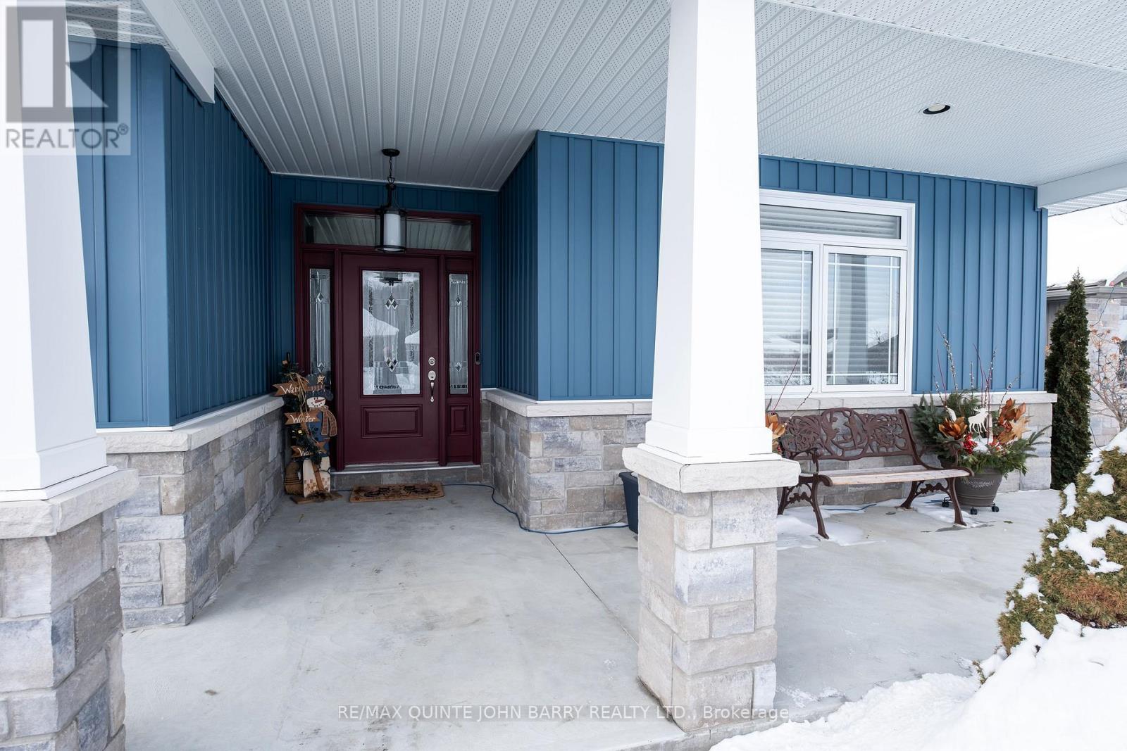 8 Spartan Court, Quinte West, Ontario  K8V 0G5 - Photo 2 - X12777702