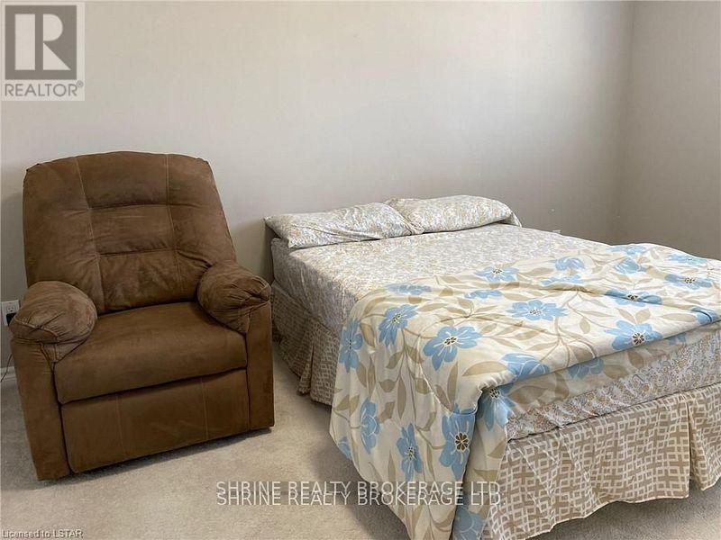 1157 Medway Park Drive, London North, Ontario  N6G 0L4 - Photo 11 - X12784276