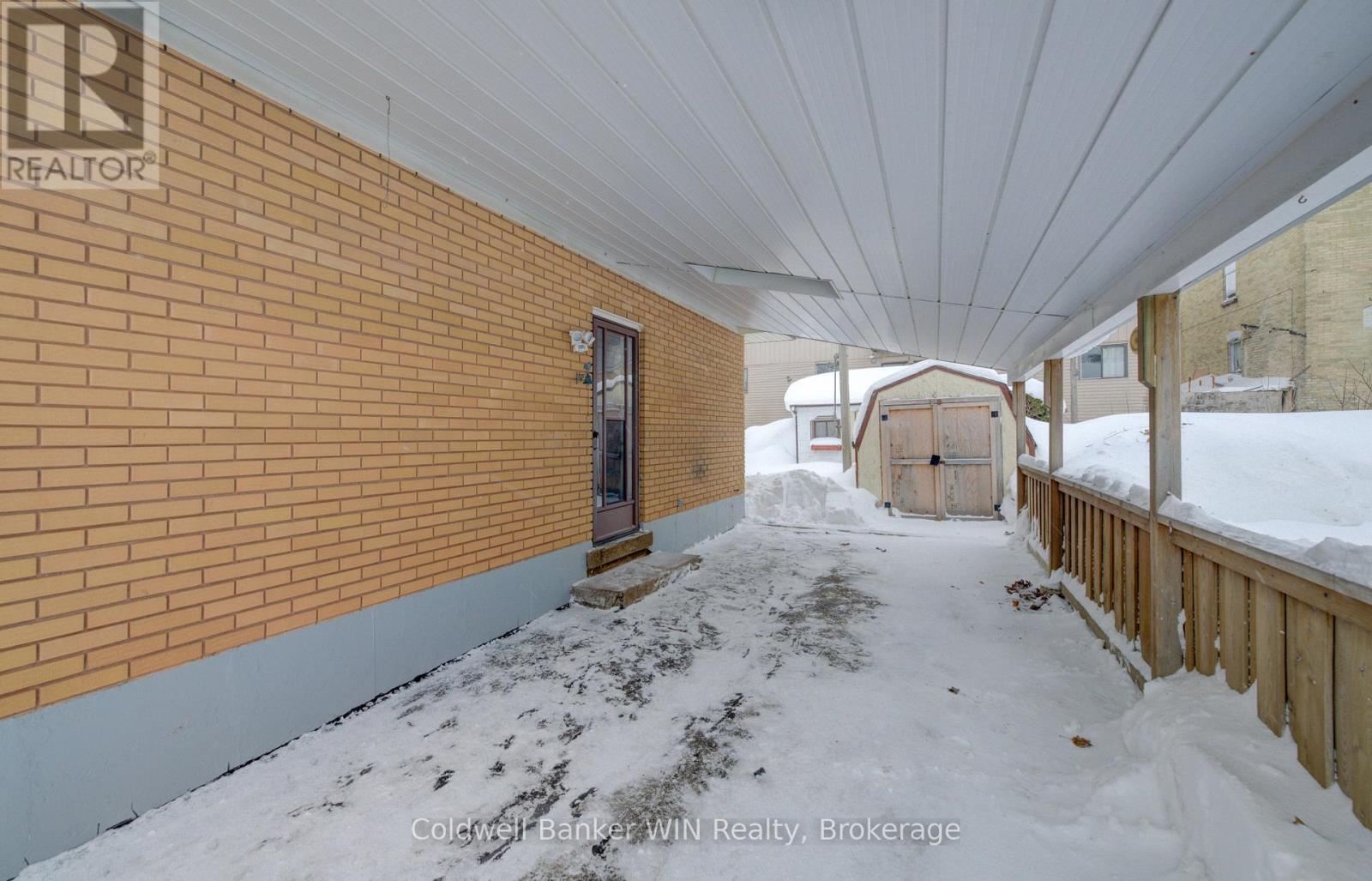 130 King Street E, Wellington North, Ontario  N0G 2L2 - Photo 3 - X12784560