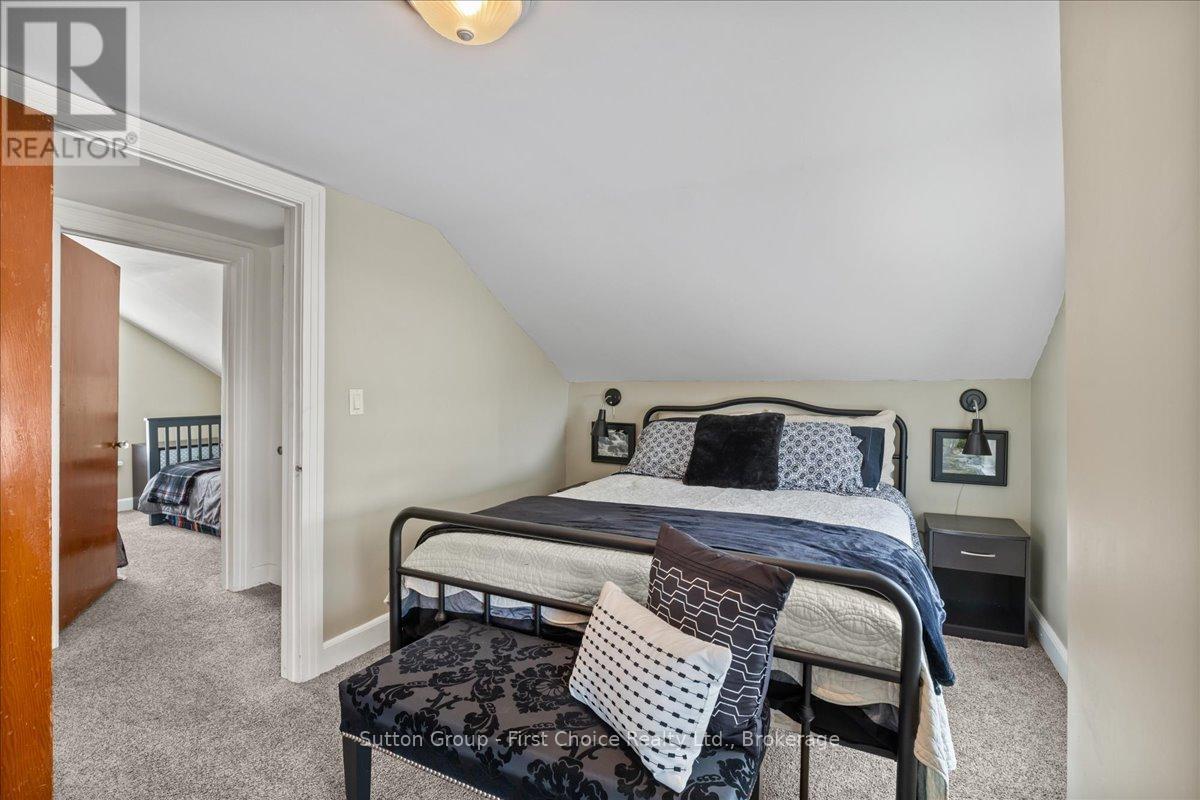 369 11th Avenue, Hanover, Ontario  N4N 2R6 - Photo 24 - X12784642