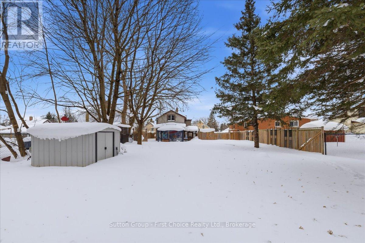 369 11th Avenue, Hanover, Ontario  N4N 2R6 - Photo 36 - X12784642