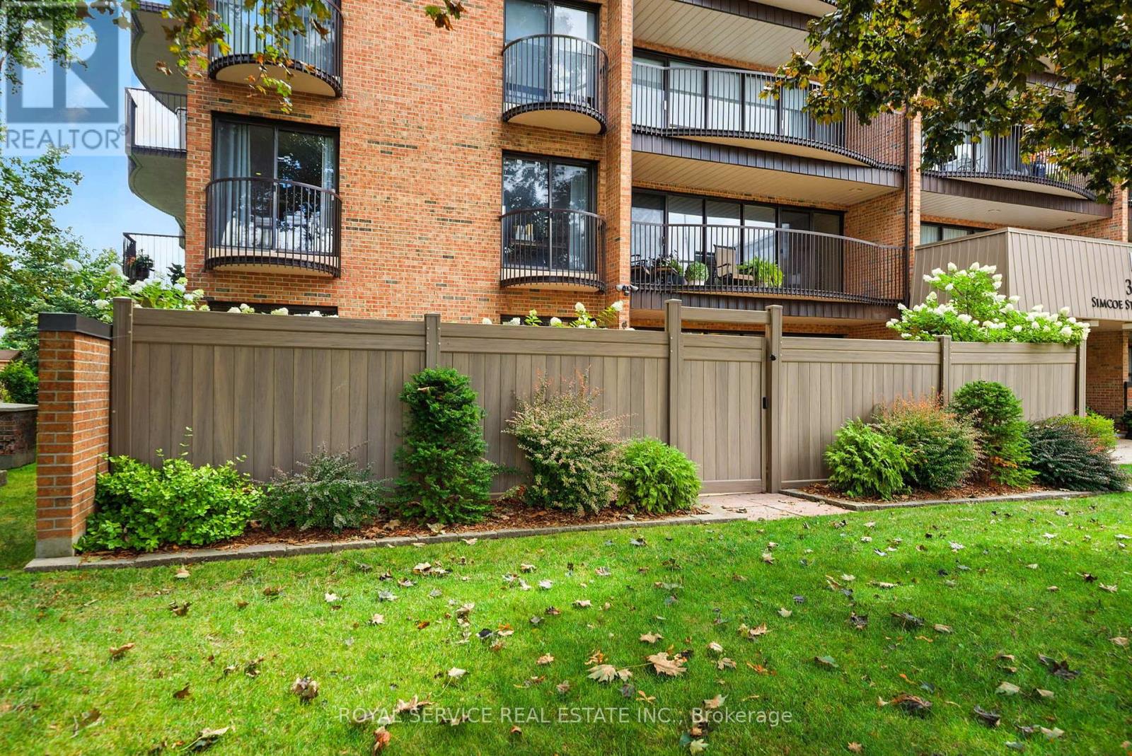 101 - 337 Simcoe Street N, Oshawa, Ontario  L1G 4T2 - Photo 3 - E12784528