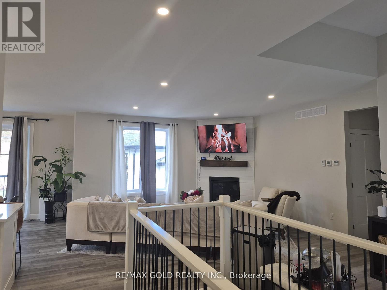 11 - 5 John Pound Road, Tillsonburg, Ontario  N4G 5X3 - Photo 14 - X12784438