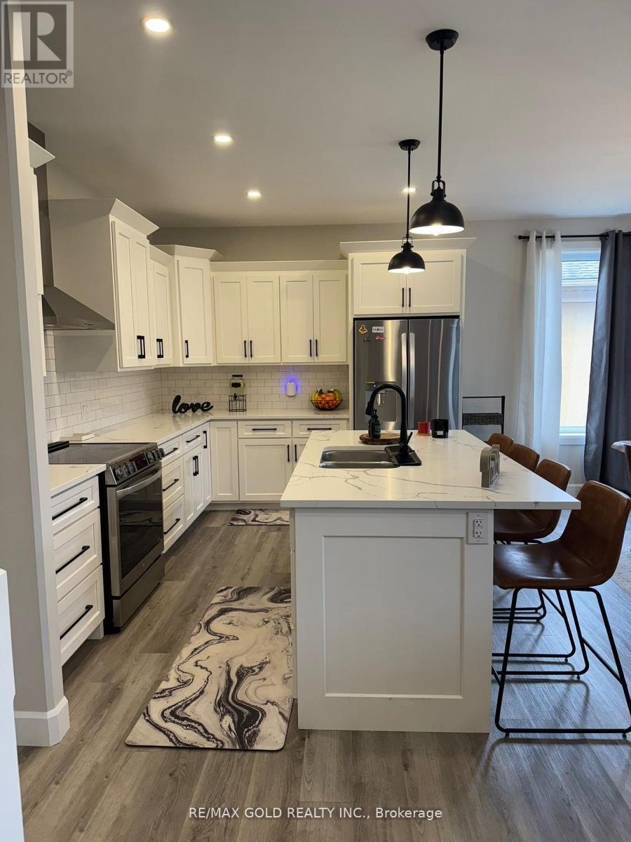 11 - 5 John Pound Road, Tillsonburg, Ontario  N4G 5X3 - Photo 4 - X12784438